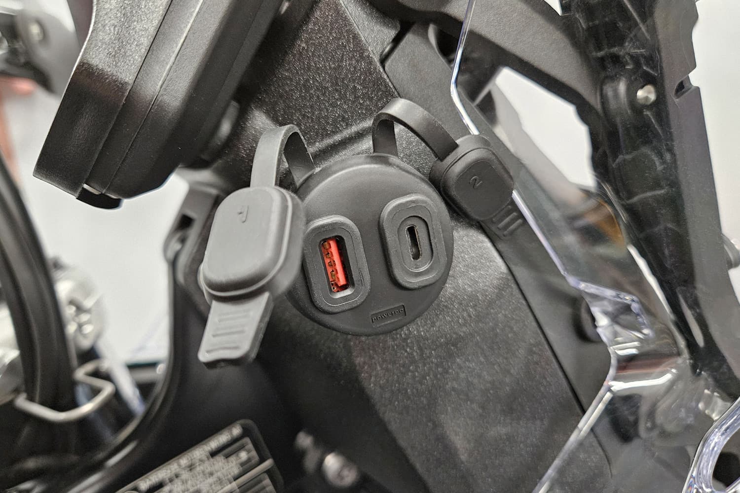 45011-200 Wunderlich Toma de corriente USB / USB-C