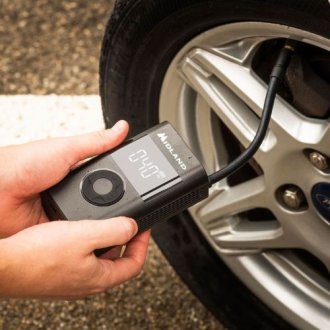 COMPRESOR DE AIRE CON POWERBANK - LINTERNA - MIDLA COMPRESOR DE AIRE CON POWERBANK - LINTERNA - MIDLA